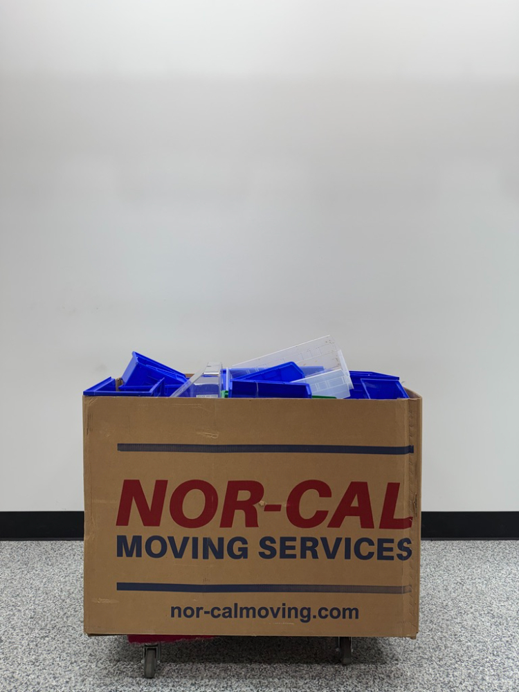 Image of Lot Of Plastic Stackable Storage Bins